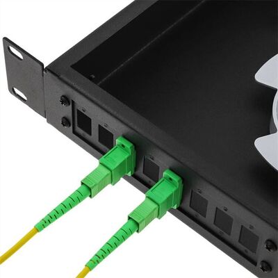 แผงแพทช์ไฟเบอร์ออปติก ODF แบบคงที่บนแร็ค 1U 12 พอร์ตพร้อมแผงอะแดปเตอร์