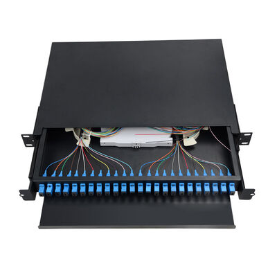 แผงแพทช์ไฟเบอร์ 1U 24 พอร์ตกล่องเลิกจ้างไฟเบอร์ออปติกสีดำแร็คเมาท์