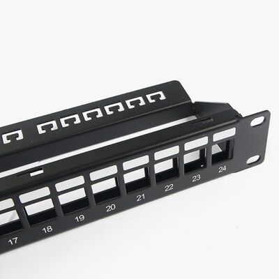 แผงแพทช์เครือข่าย RJ45 24 พอร์ต 1U Keystone C5 / C5E C6 พร้อมแถบการจัดการ