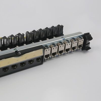 แผงแพทช์เครือข่าย UTP รวมแผงแพทช์พอร์ต RJ45 1U 24